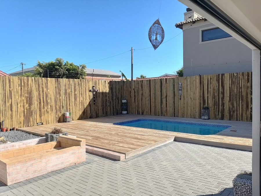 7 Bedroom Property for Sale in Melkbosstrand Central Western Cape